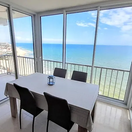Amazing Seaviews In Faro de Cullera